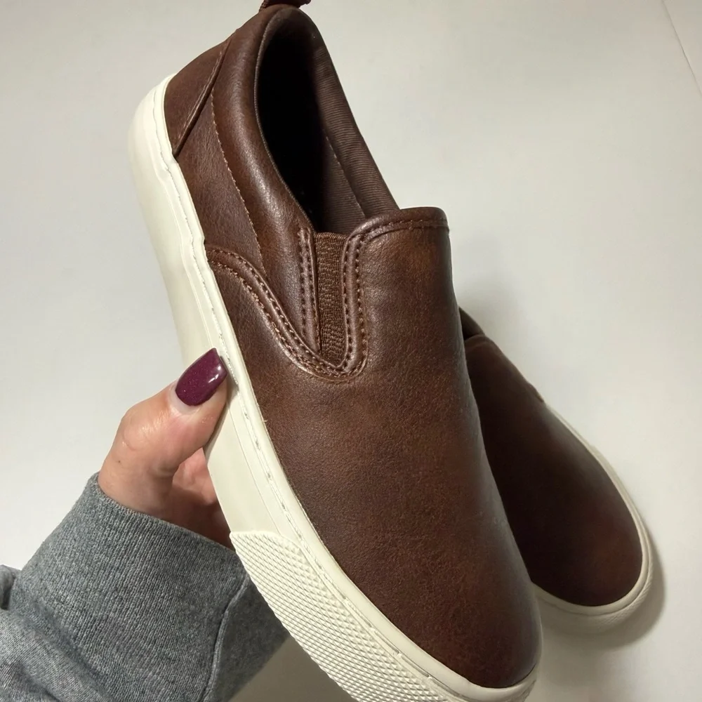 Old Navy Brown Slip-On Sneakers - Little Boys Size 1 *NWOT*
